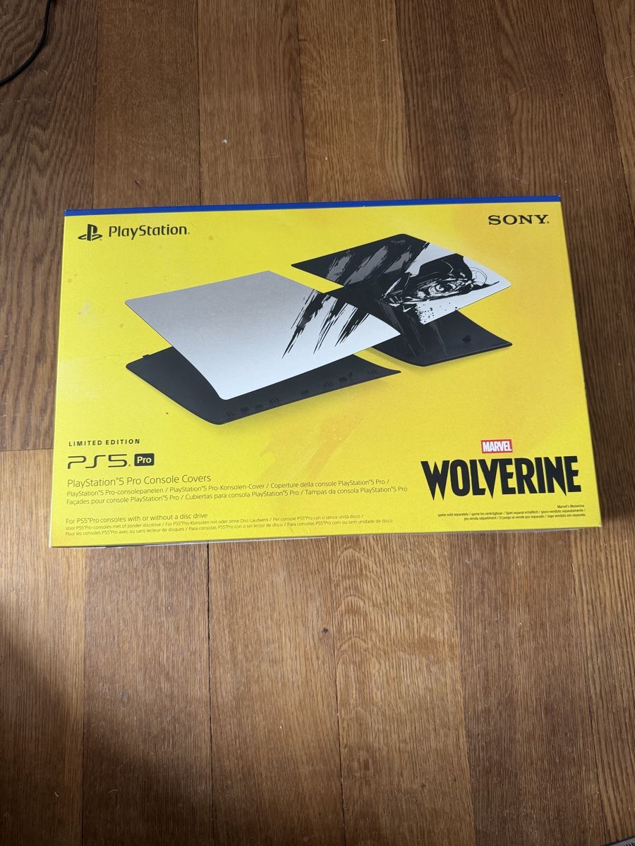 Sony Custodie protettive: PS5 Pro Cover Marvel Wolverine limitiert – Nuovo (secondo la descrizione) da Binningen venduto da luc_q6zw