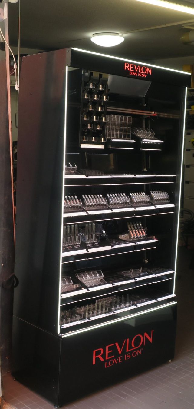 Altro per Gastronomia & Hotel: Revlon Make-up Display Stand – Usato da Zürich venduto da Enoooo 4