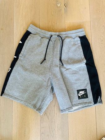 Nike Air Shorts Grösse L