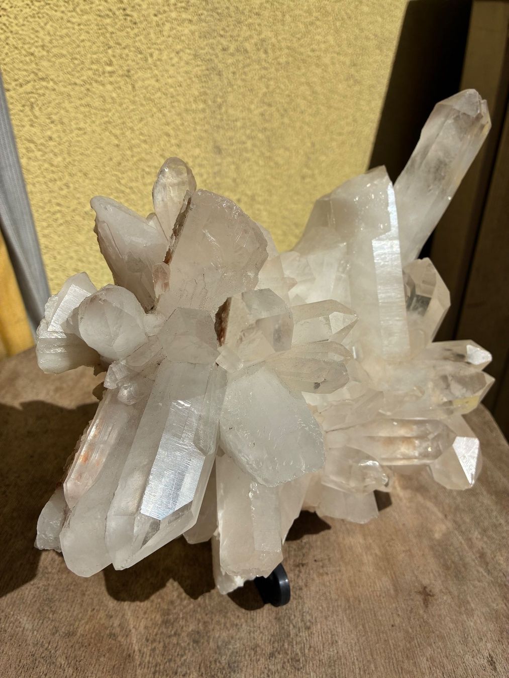 Minéraux & Lithothérapie: Bergkristall-Gruppe kg 3,9 – D'occasion à Savosa par Fransis 1