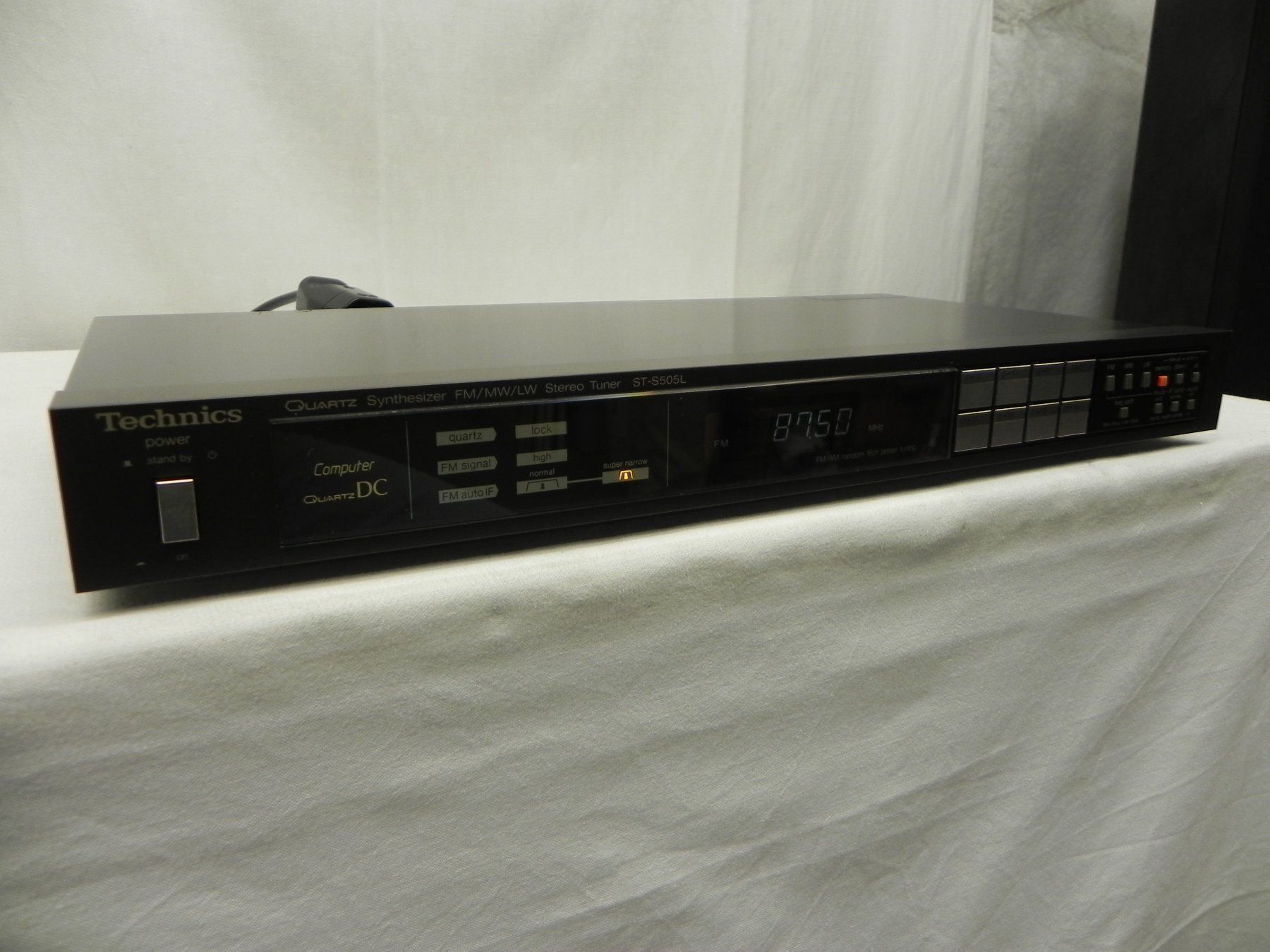 Technics Radio: Technics ST-S 505L Tuner – Usato da Basel venduto da Life-Style-Art 2