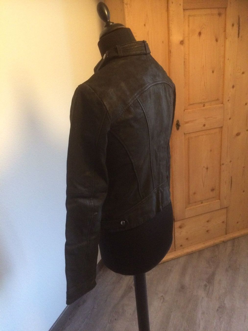 Vero Moda Giacche: Mega coole VERO MODA Echt-Lederjacke,  (Gr. L, eher M) – Nuovo (secondo la descrizione) da Neu St. Johann venduto da seerose63 3