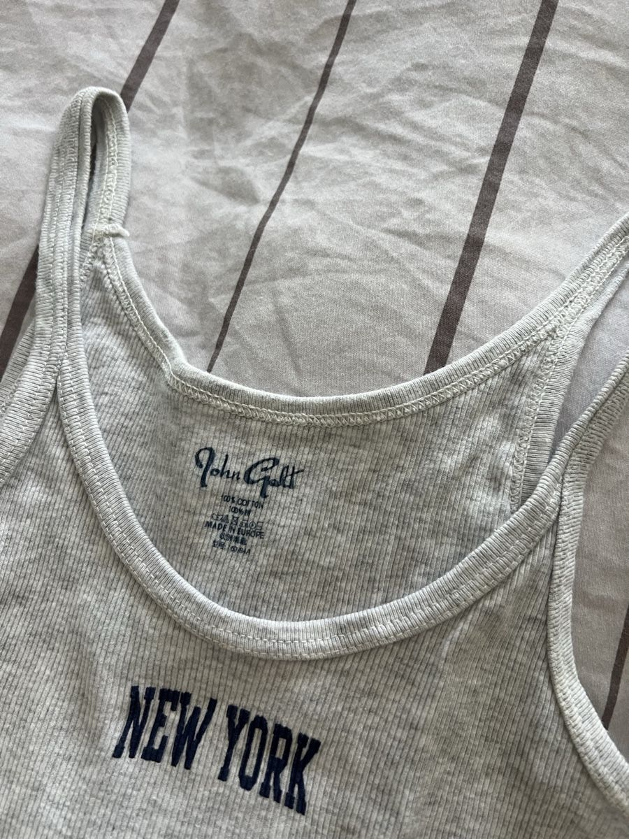 Tops: Tanktop grau Brandy Melville  – Gebraucht aus Wettingen von Jaaani