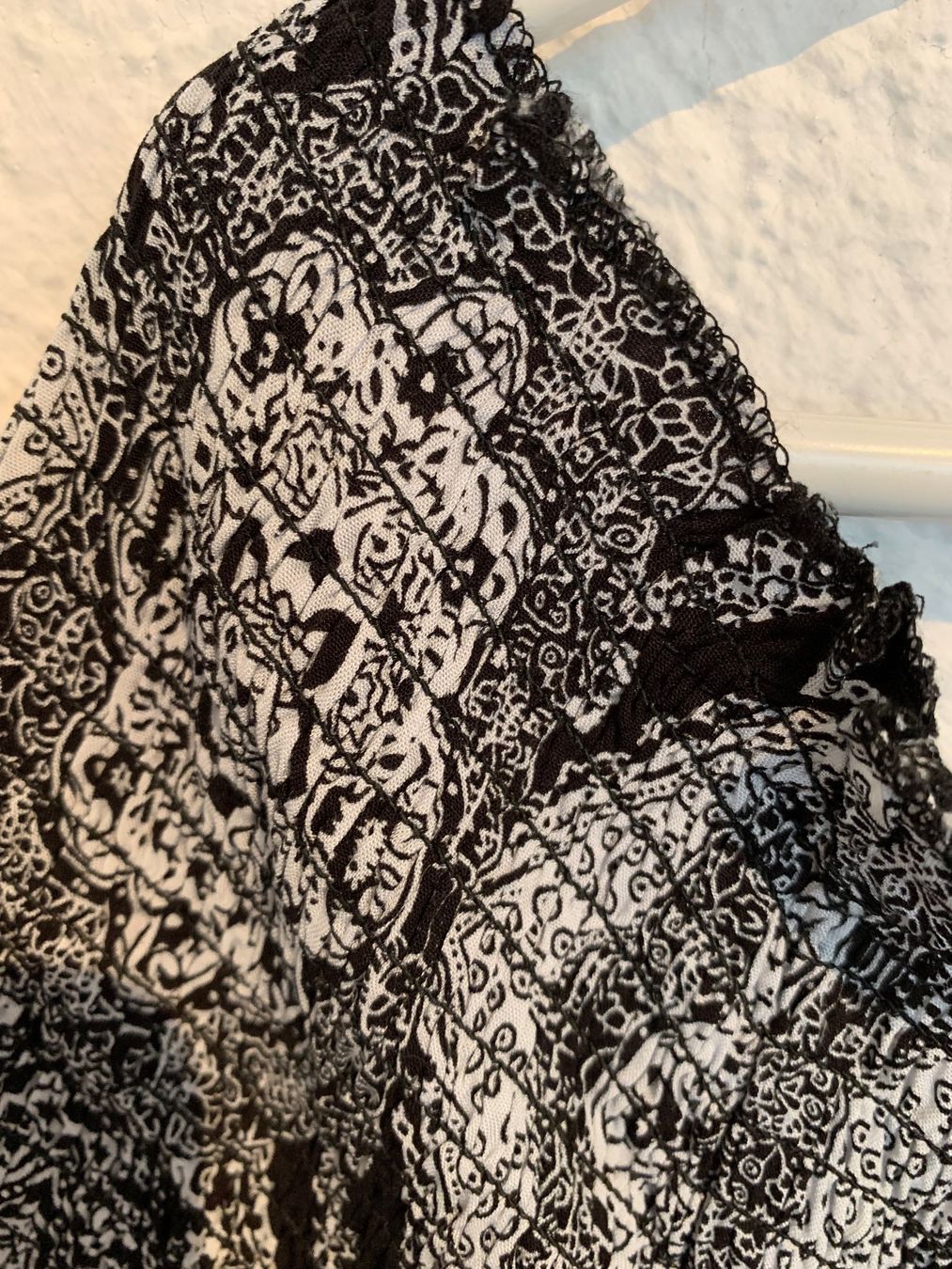 Vestiti: Kleid Maxikleid schwarz weiss Muster Gr. S – Usato da Fislisbach venduto da KolibriSecondhand 1