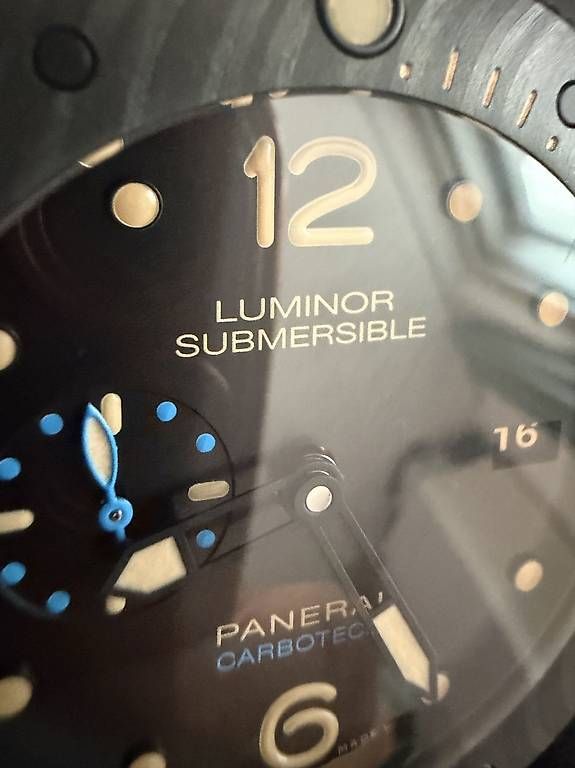Panerai Orologi: Panerai Luminor Submersibel Carbotech – Usato da Zürich venduto da timeio 3