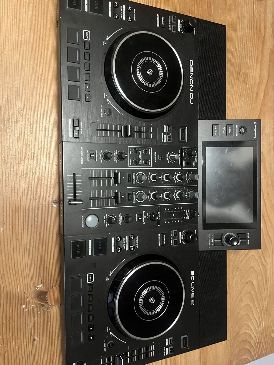 Denon Console di mixaggio: Denon DJ SC 2 Live Deck – Usato da Zürich venduto da AyJay 1