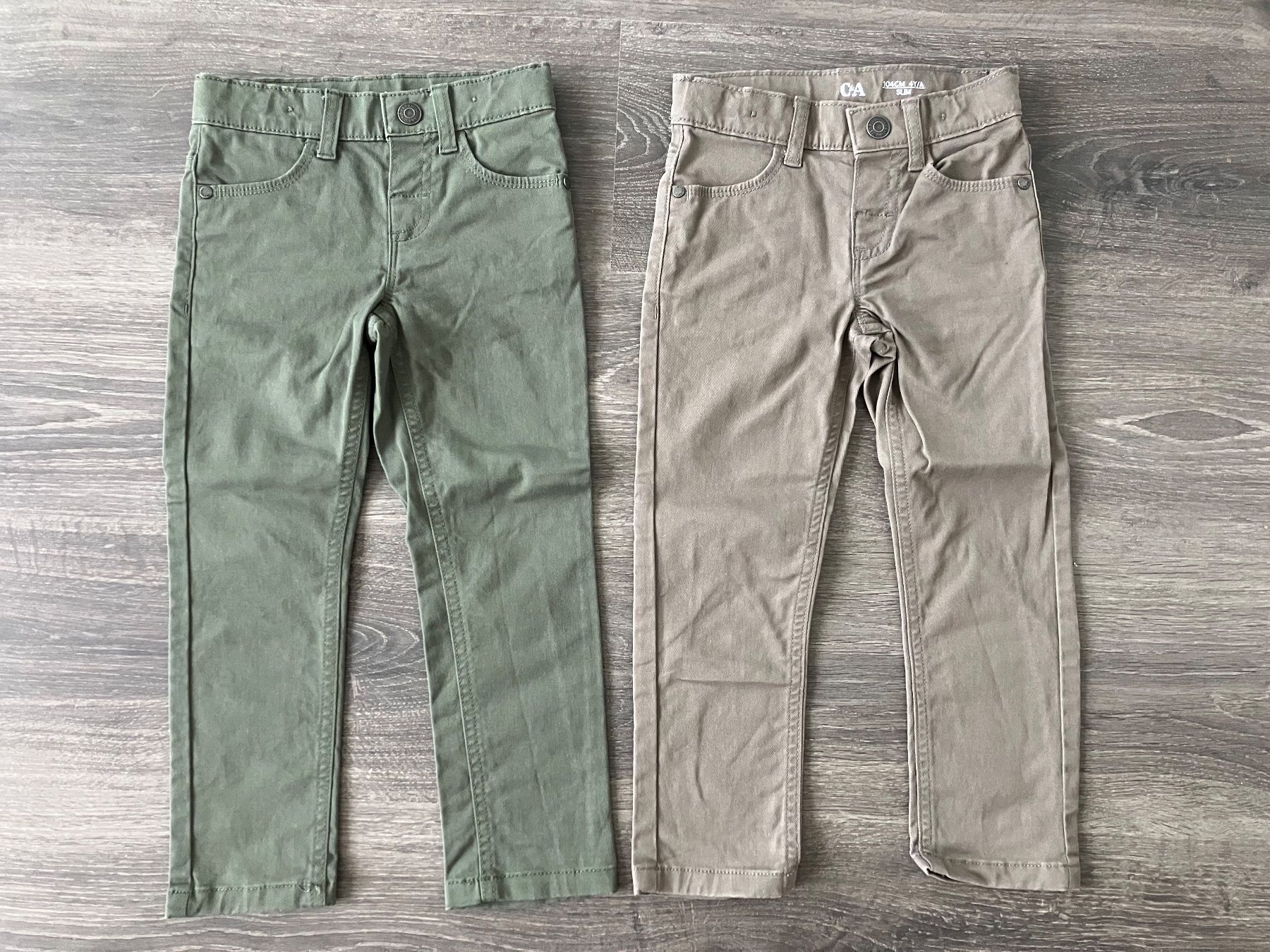 C&A Hosen: Hosen C&A Gr. 104 – Gebraucht aus Gattikon von stri_lgs79