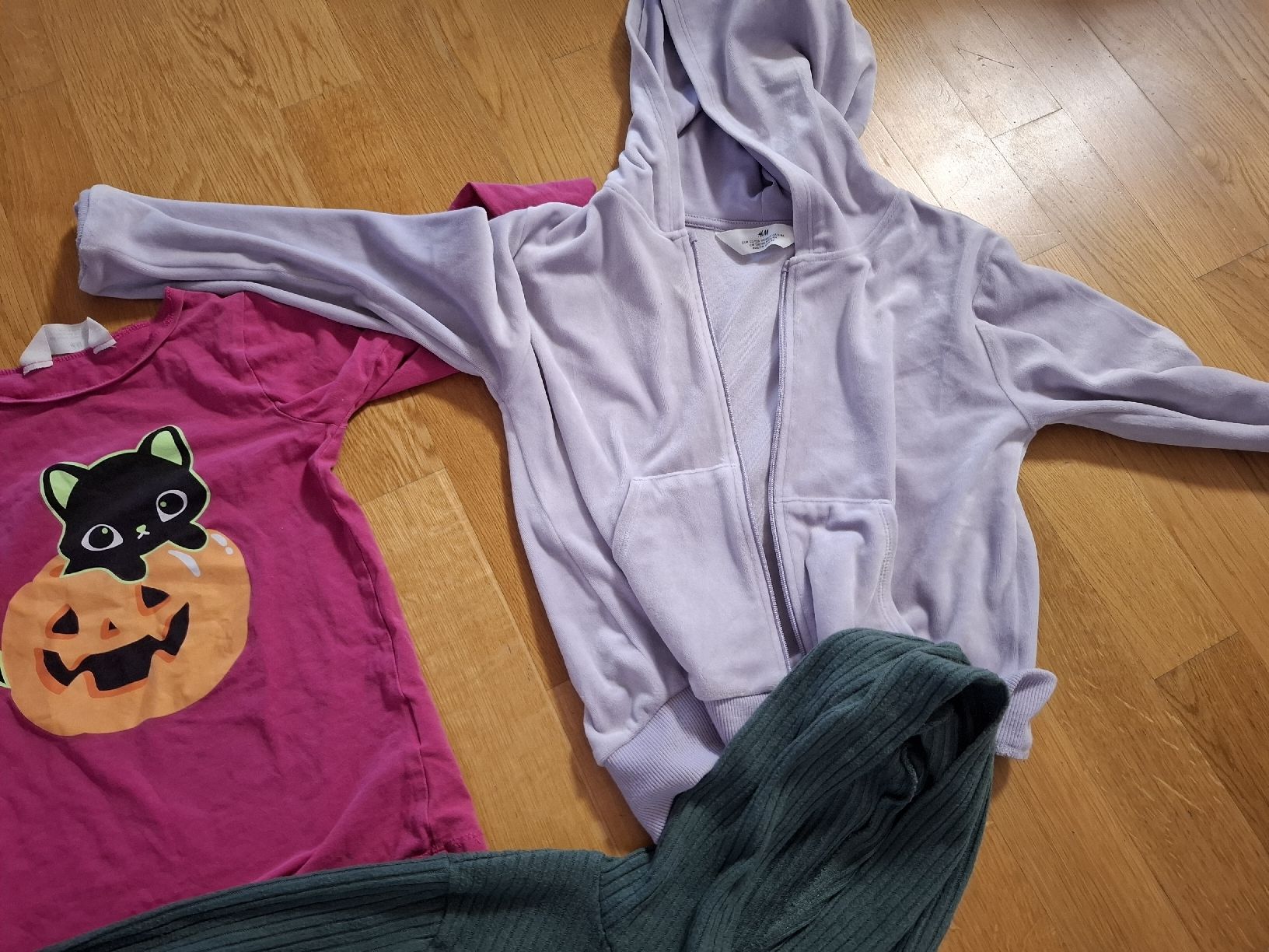 Ensembles coordonnés: Mädchen Kleiderpaket, Grösse 122  – D'occasion à Baar par Jhonny18 2
