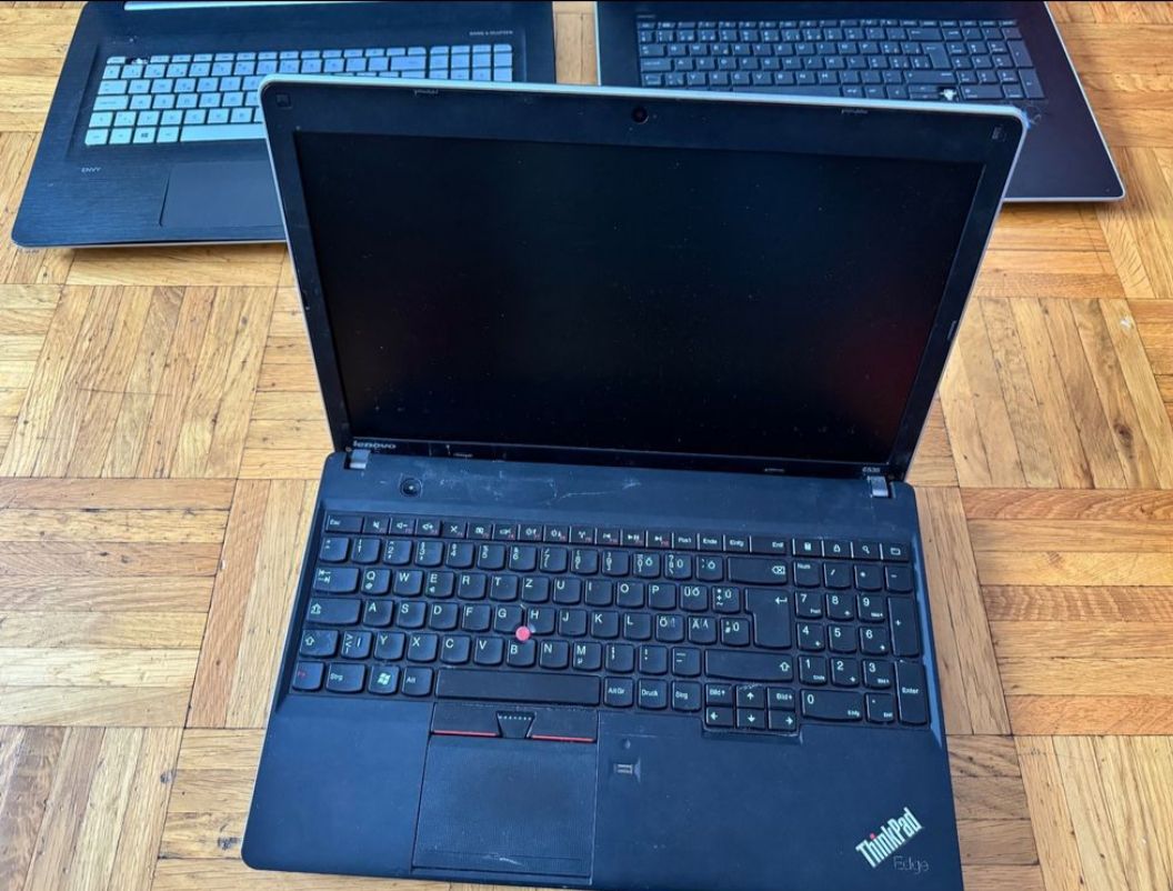 PC: Lot d'ordinateur portable  – Difettoso da Winterthur venduto da Bernantini 4