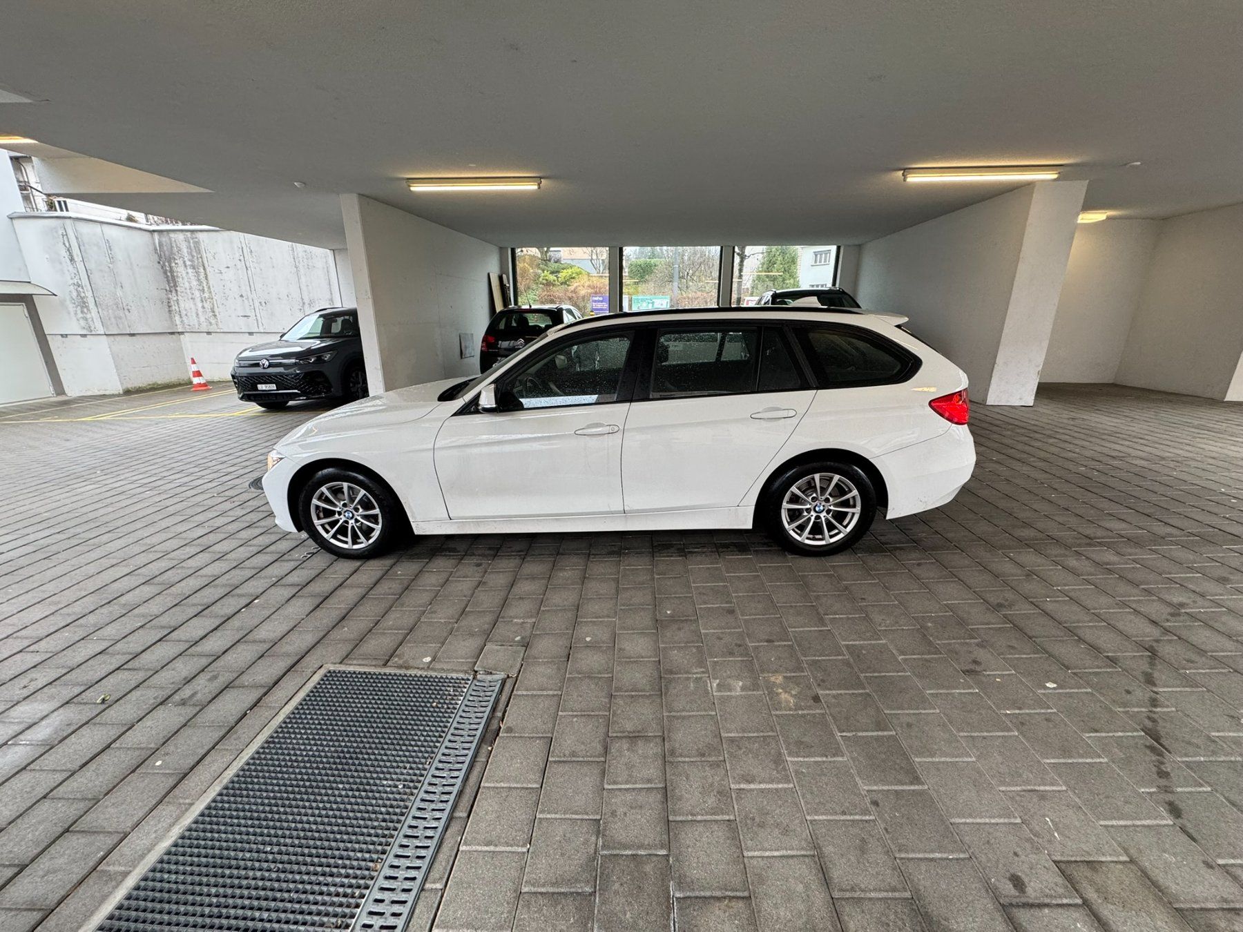 BMW Autos: BMW 316d Touring Business – Gebraucht aus Zug von Ki-Cs 1