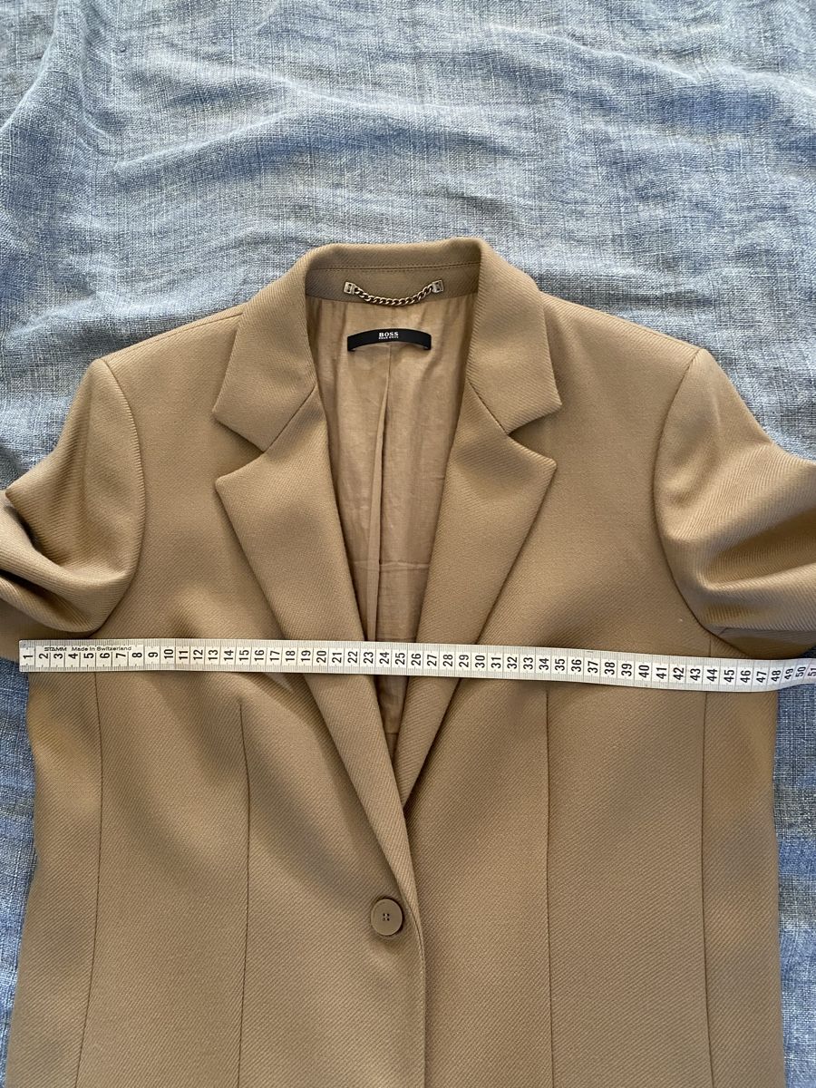 Hugo Boss Mäntel: Trench donna Hugo Boss – Gebraucht aus Novazzano von ige_cwq5 8