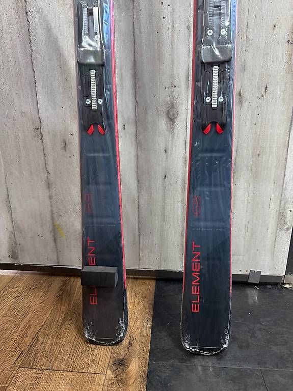 Skis: Elan Element 168 cm – Neuf avec emballage d'origine à Sursee par pilatus.sport 3