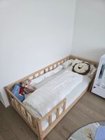 Kinderbett / Bodenbett Holz mit Rausfallschutz