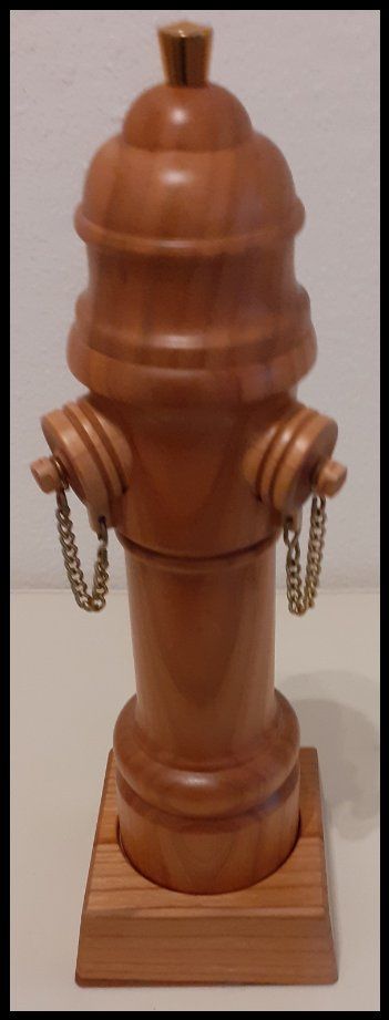 Elettrodomestici da cucina: Pfeffermühle Hydrant mit Sockel – Nuovo (secondo la descrizione) da Nussbaumen AG venduto da randy55