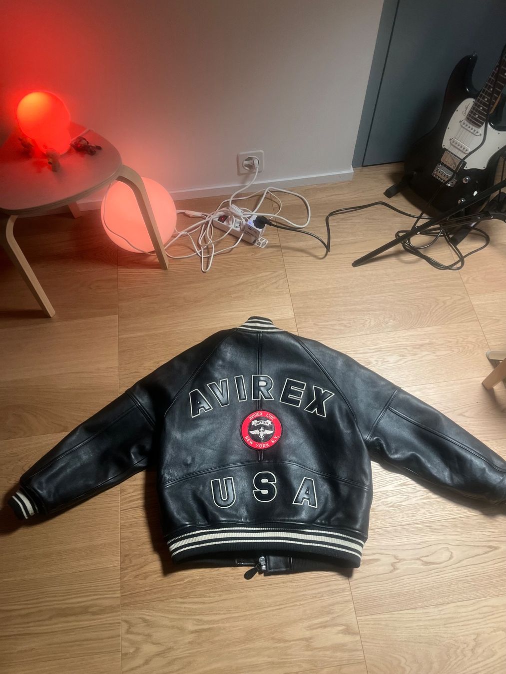 Avirex Jacken: Avirex Leather Jacket – Gebraucht aus Zürich von gaw_n98s 1