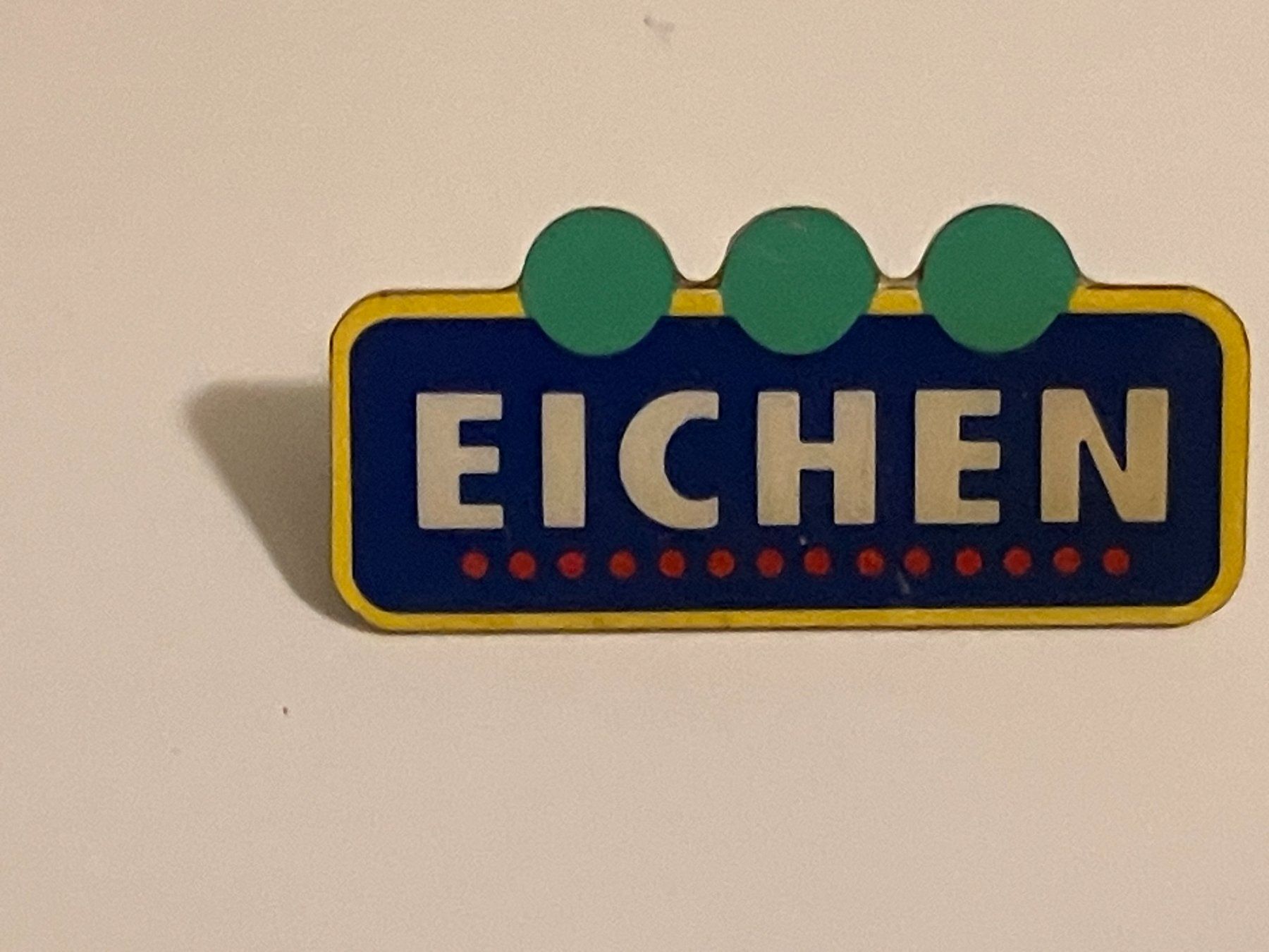 Placchette & Badge: 1 Pin Eichen – Usato da Basel venduto da djwwpp