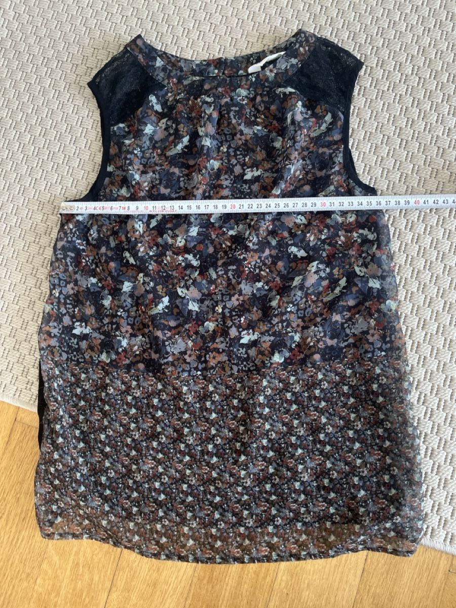 Nafnaf Camicette: Bluse mit Spitze, NAF NAF XS – Usato da Solothurn venduto da Bobesch08 4