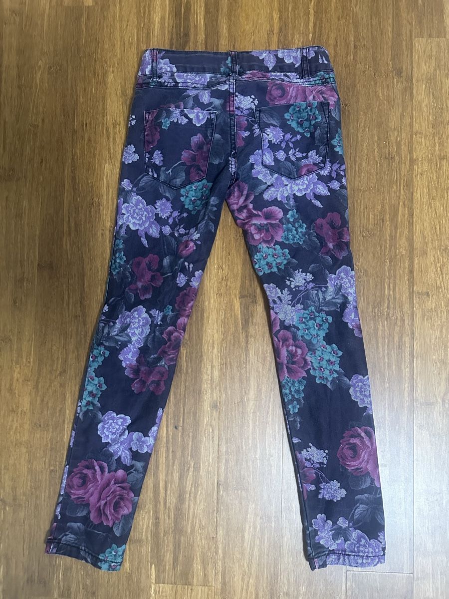 Hosen: Grösse 134 Jeans Hose Blumen – Gebraucht aus Busswil von billib 1