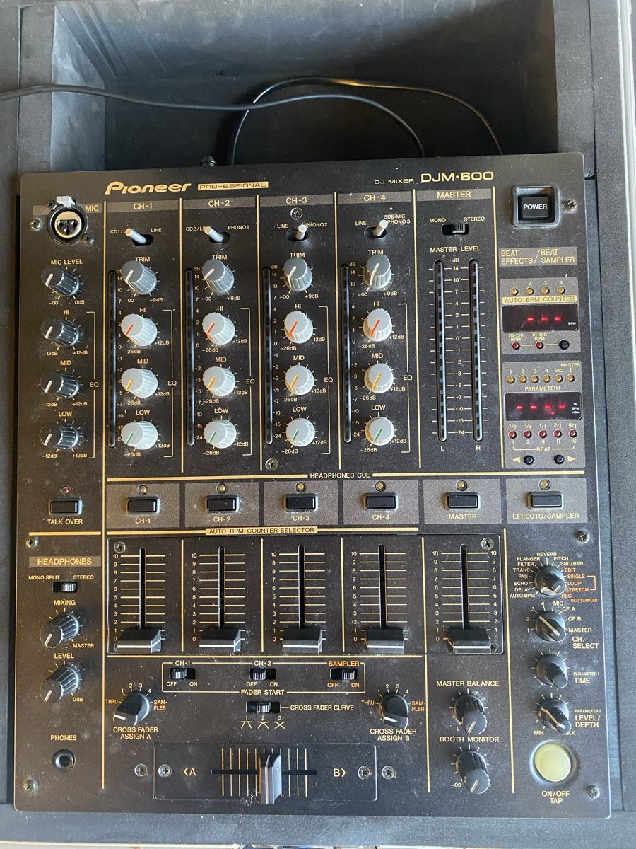 Pioneer Mischpulte: Pioneer DJM 600 – Defekt aus Goldau von Speedpage 2