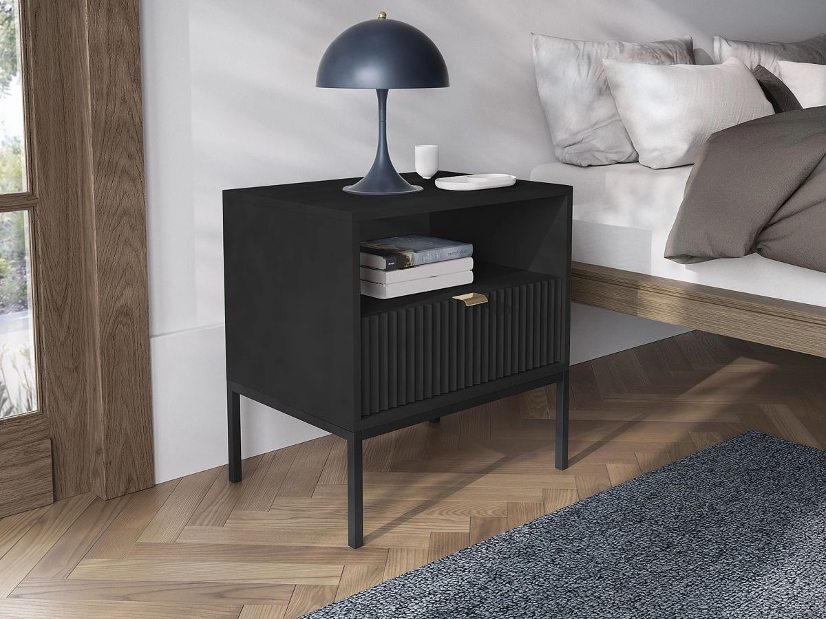 Comodini: Liouba Nachttischli in schwarz – Usato da Niederlenz venduto da CXClouds 5