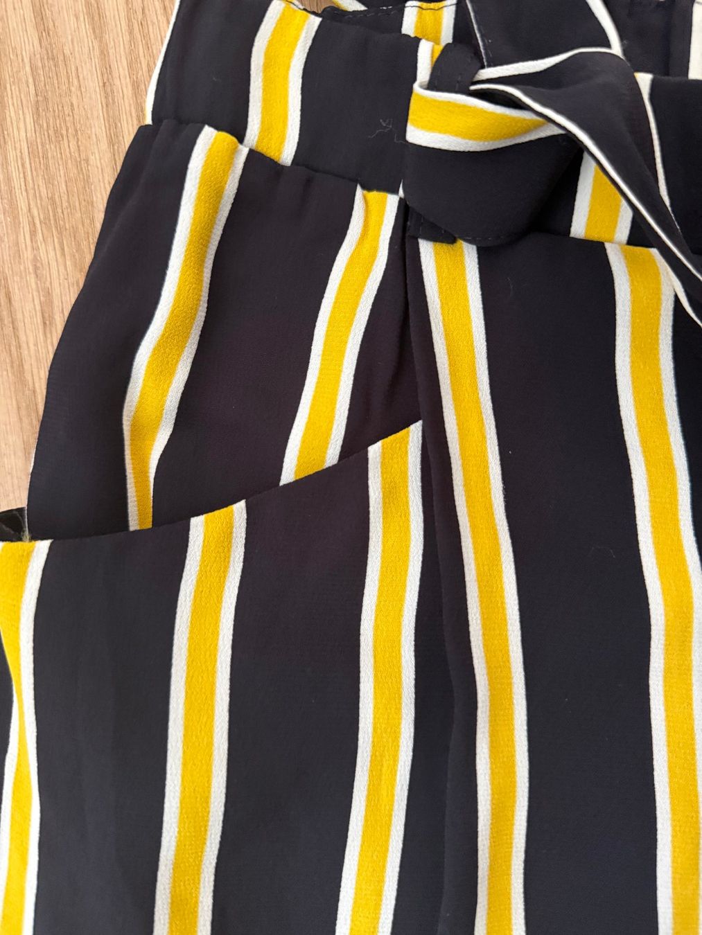 Pantaloni: Summum Studio Sommer Hose Grösse 40 Viskose – Usato da Kirchdorf AG venduto da coco123 1
