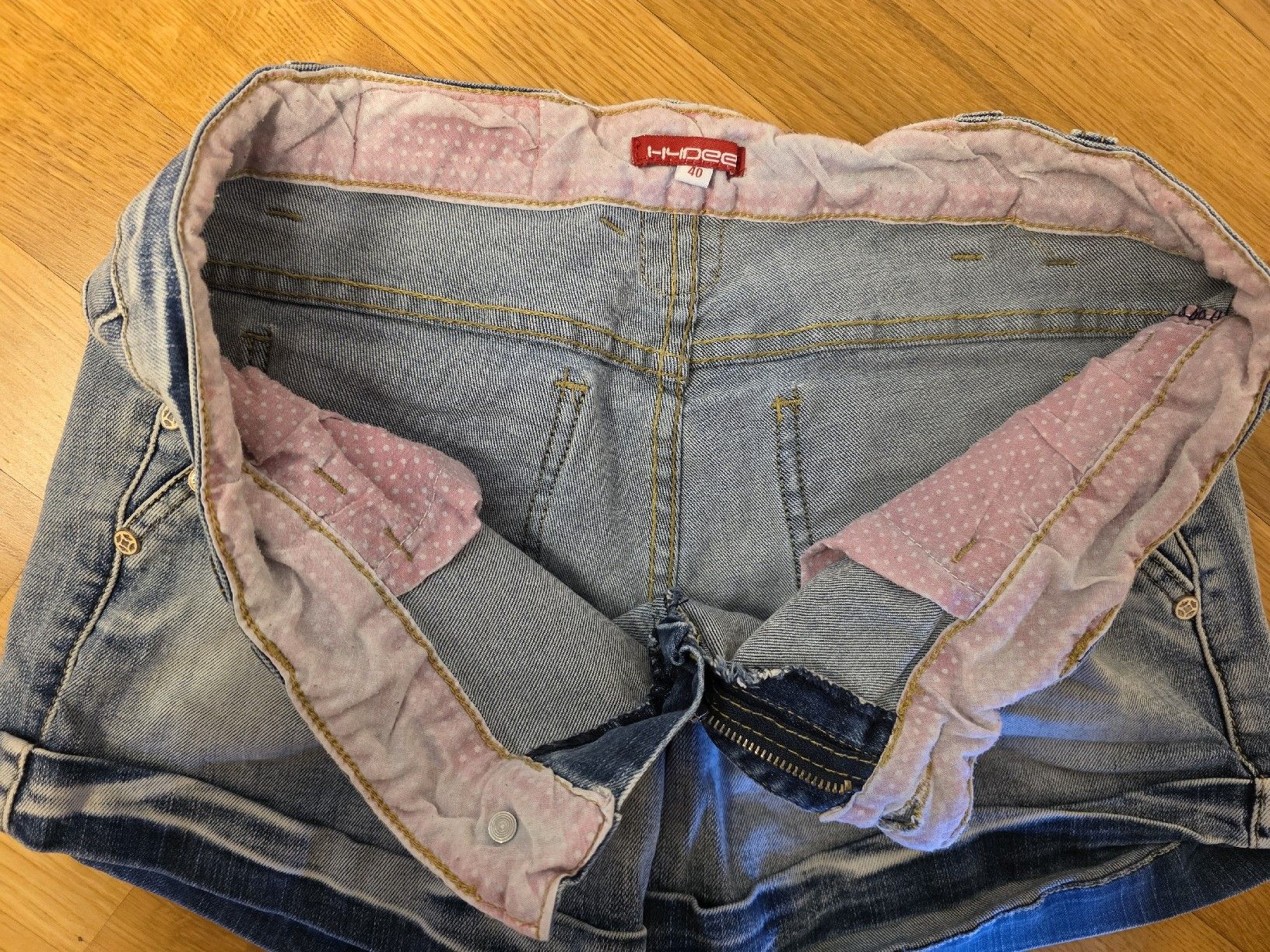 Jeans: Kurze Hose / Hotpants Jeans – Usato da Rothrist venduto da Dip306 2