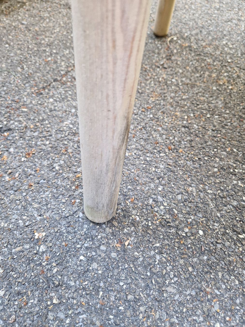Ikea Tavoli: Table Ikea Flisat - bon état – Usato da Bern venduto da MaurineBeauregard 3