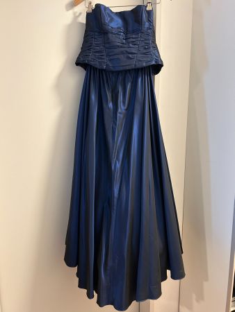 Elegantes zweiteiliges blaues Kleid aus Paris, Grösse ca.40