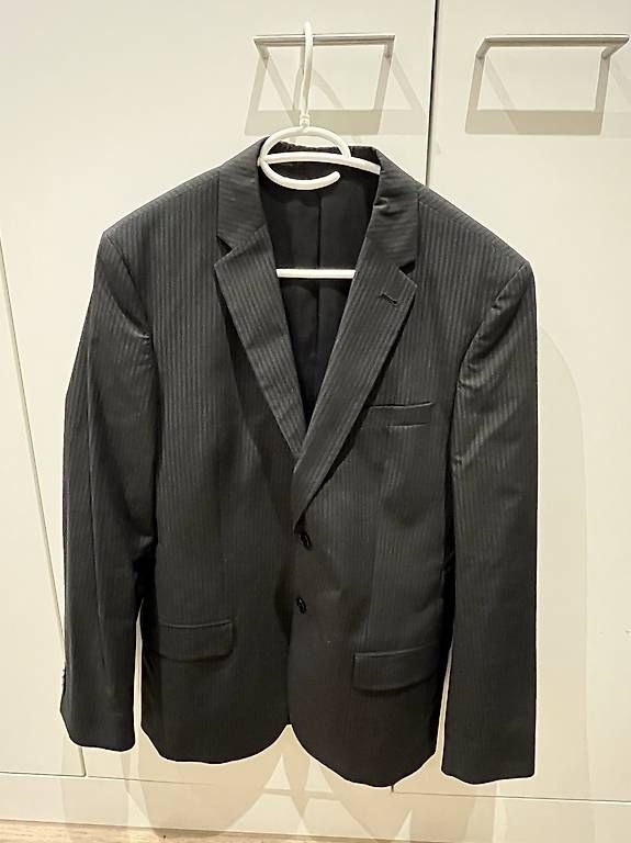 Completi: Kompletter Anzug H&M – Usato da Zürich venduto da BigRock89