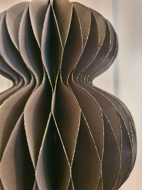 Halloween Krepppapier Girlanden - 24 Rollen In Dunkelviolett, Schwarz & Orange Für Partydeko