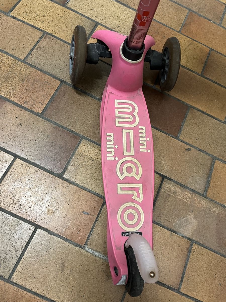 Micro Kickboard: Micro Mini Scooter – Gebraucht aus Zürich von Deyaso 3