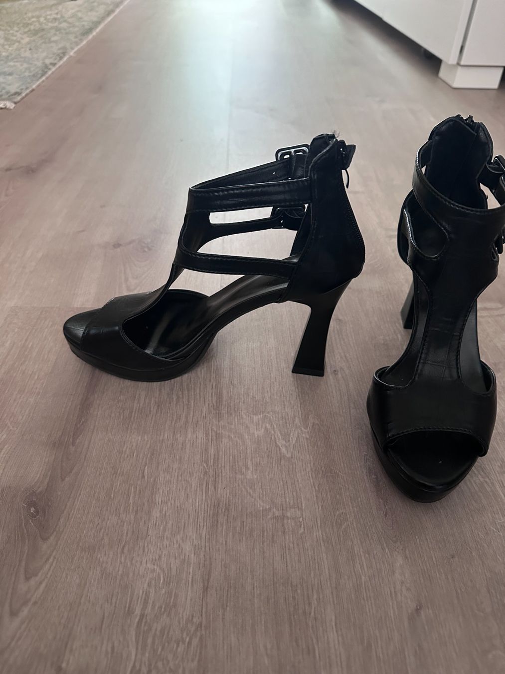 Chaussures femmes: Sandalette – Neuf (Voir description) à Haldenstein par Tilo3 3