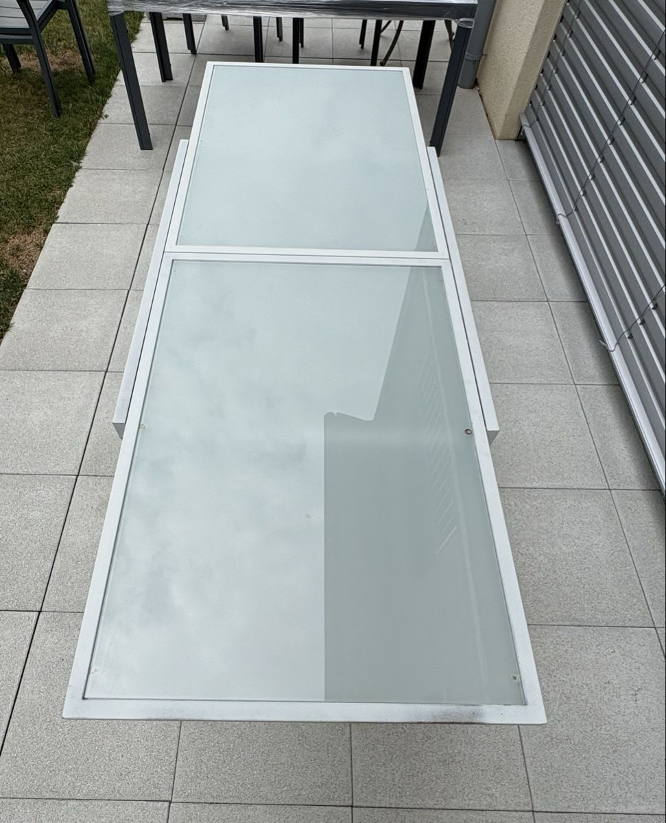 Tavoli: Table  – Usato da Orbe venduto da morgane. 8