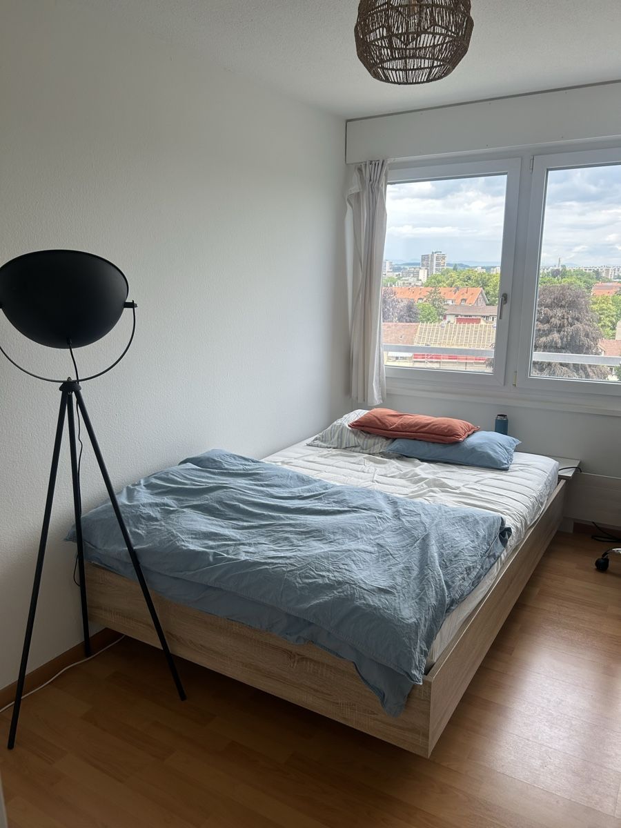 Lits: Bett  – D'occasion à Bern par lui_v57v