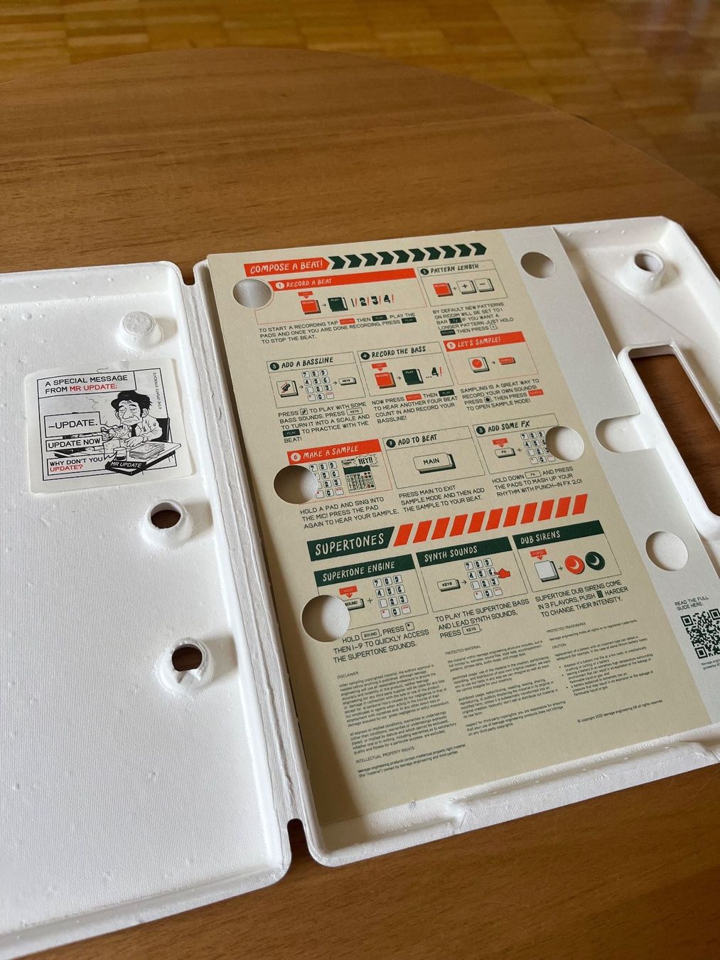 Teenage Engineering Instruments de musique: Teenage Engineering EP-40 Launch Bundle – D'occasion à Romanel-s-Lausanne par mat_hb66 6