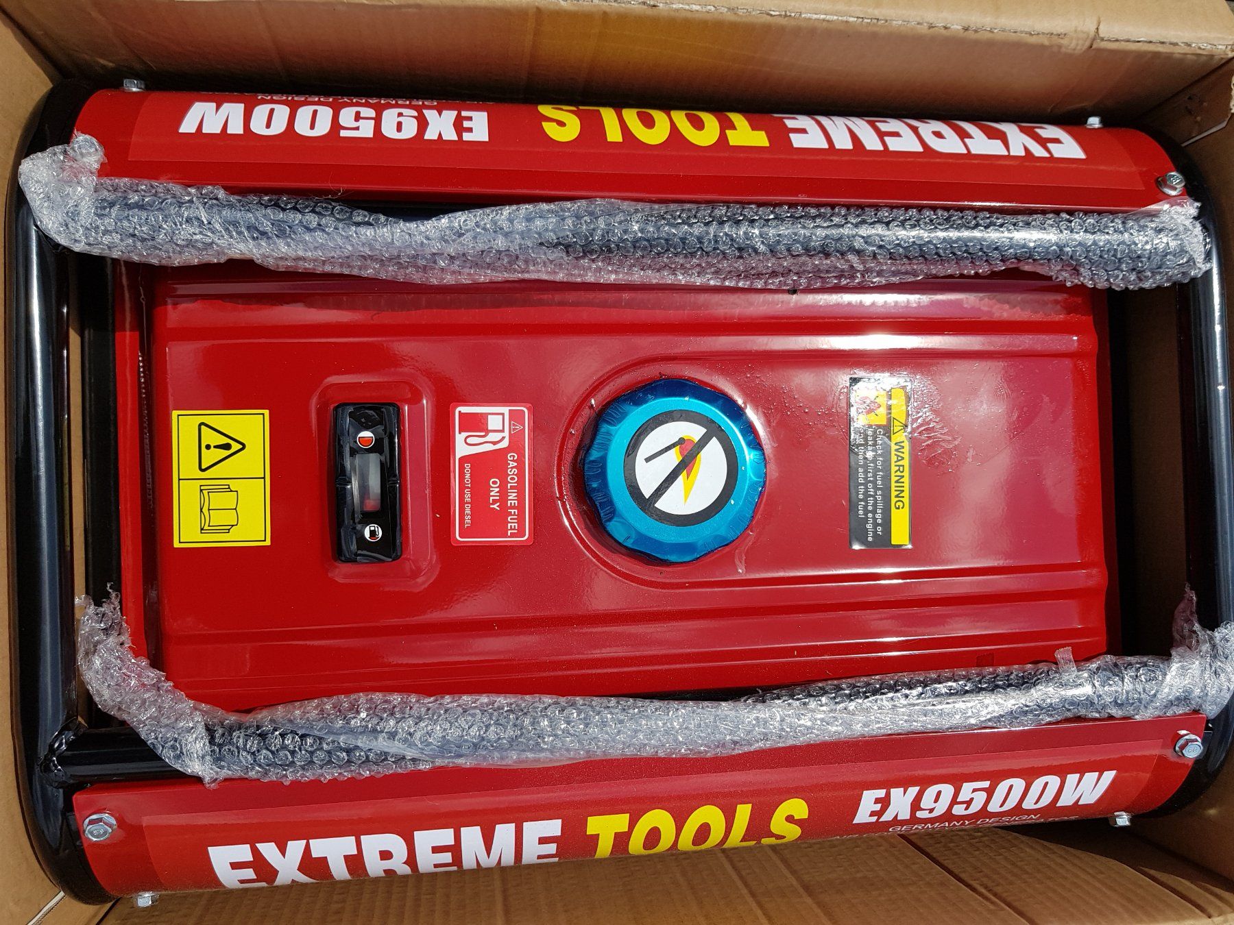 Générateurs de courant: Génératrice 230 V - 400 V - 9500W – Neuf avec emballage d'origine à Renan BE par  4
