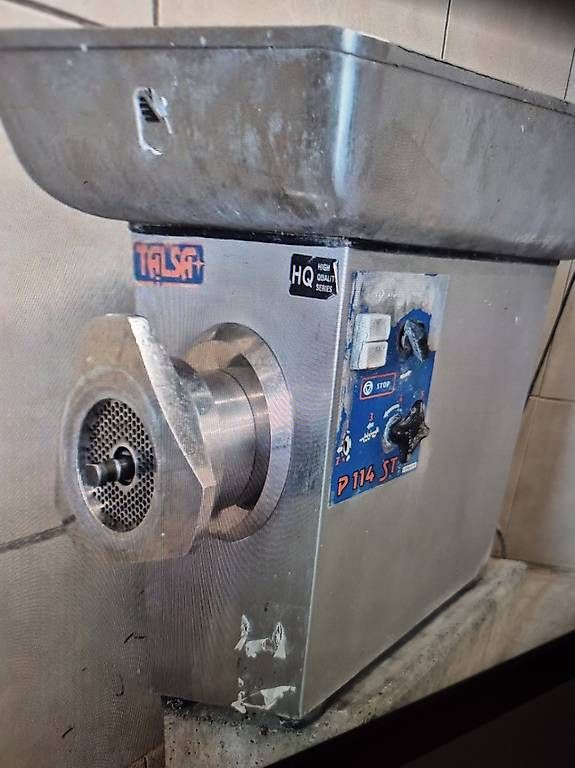 Tutte le macchine: Machine à hacher pro – Usato da La Croix (Lutry) venduto da j-c63 1