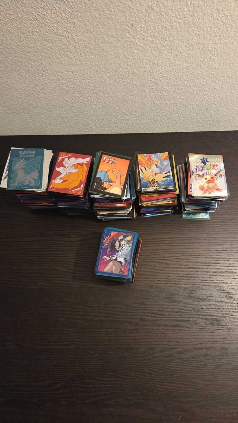 Cover & Protezioni schermo: Circa 2750 Pokémon Hüllen – Usato da Birmensdorf ZH venduto da JebBush 1