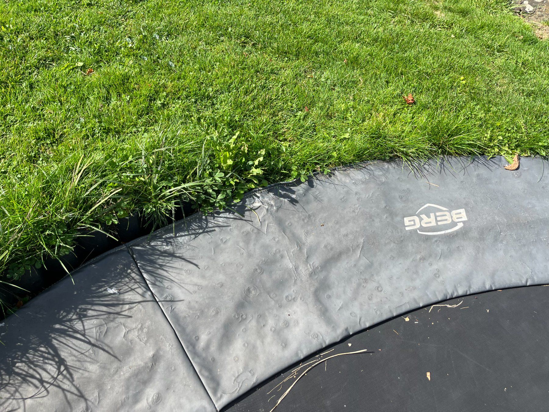 Trampolines: Berg Trampolin, FlatGround, Champion, 430 – D'occasion à Niederteufen par tilimade 4