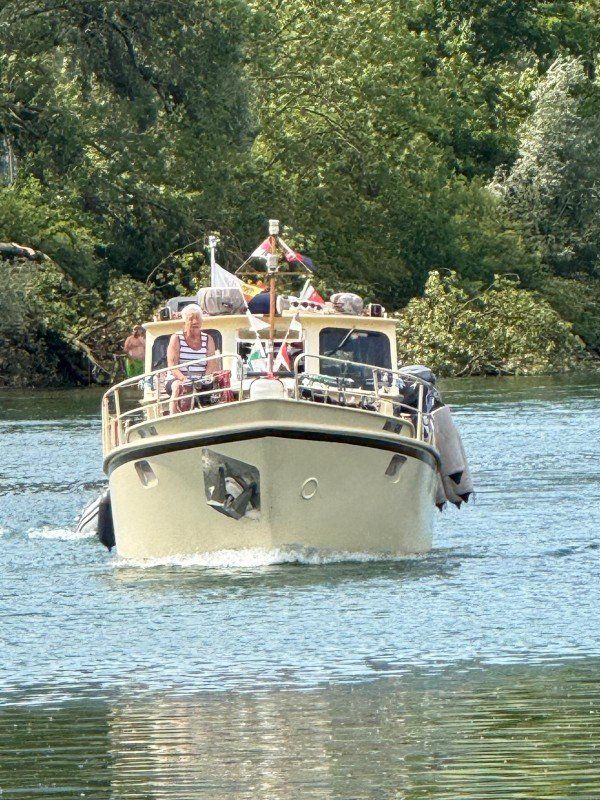 Barche: gemütliches Stahlschiff – Usato da Dornach venduto da dingibasel