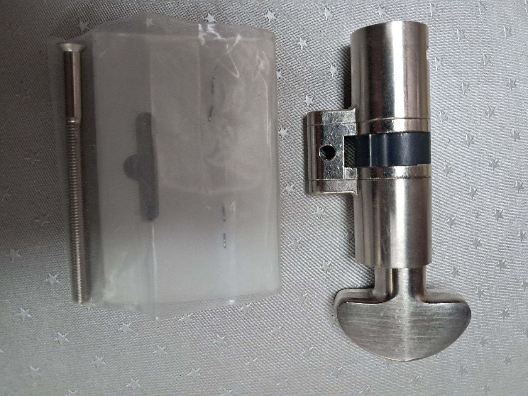 Cilindri per serratura: Cylindre de porte – Usato da moutier venduto da Dupont50 4