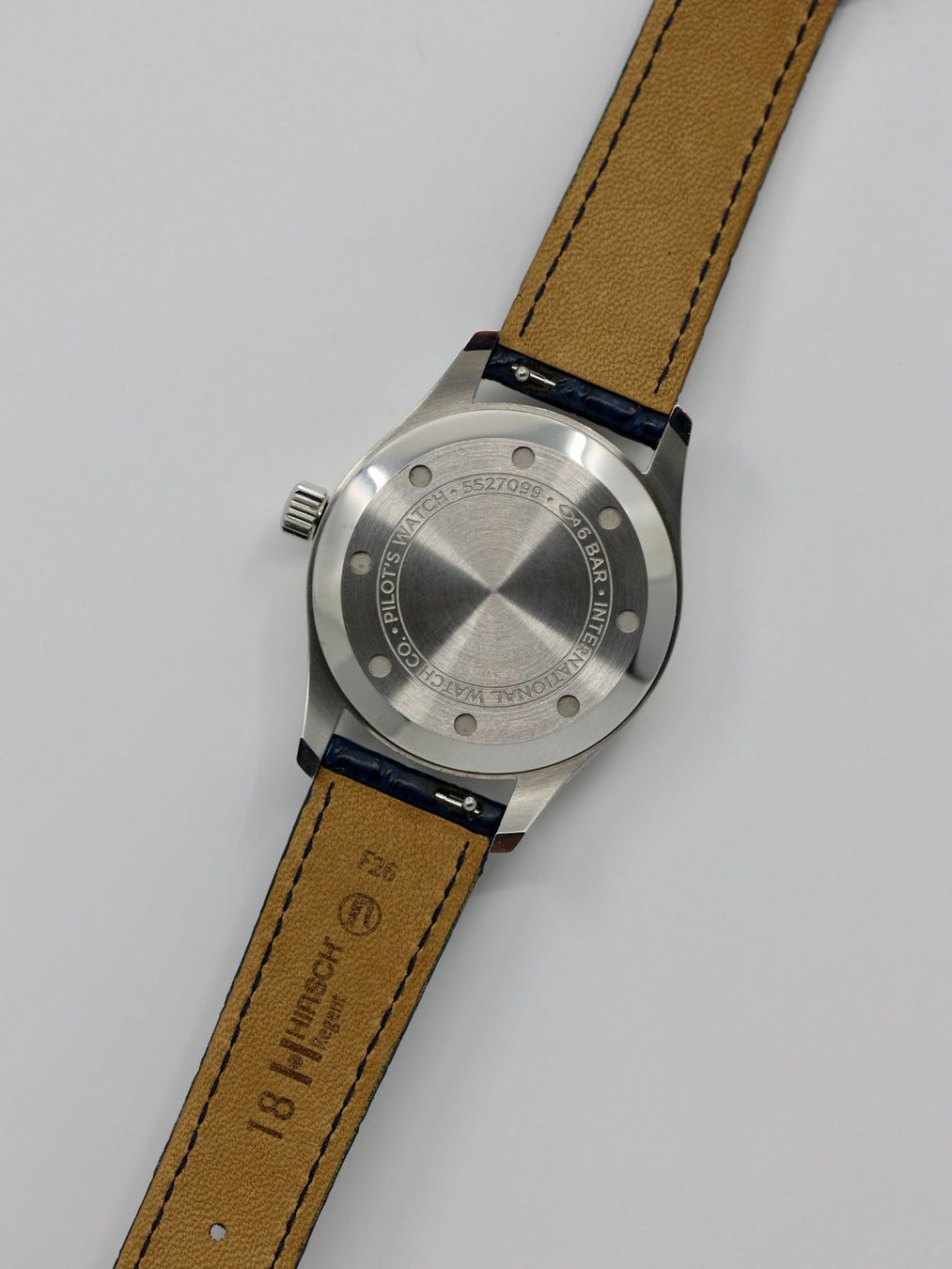 IWC Montres: IWC Pilot – D'occasion à Zürich par Lazulivintagewatches 6