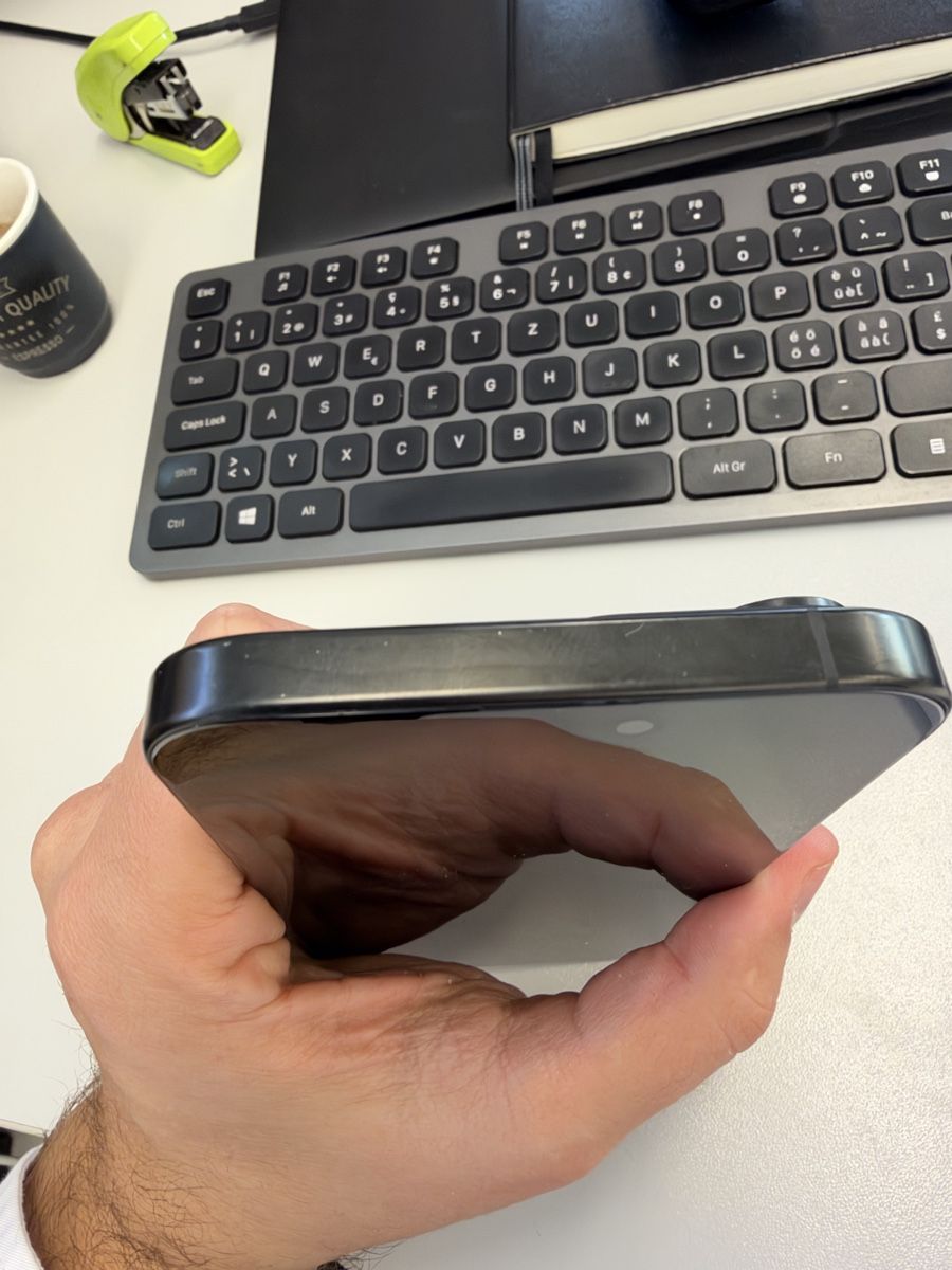 Apple Handys / Smartphones: Iphone 16 Promax, Black Titanium, 256 GB – Gebraucht aus Höchstetten von Nicks_Automobile 5