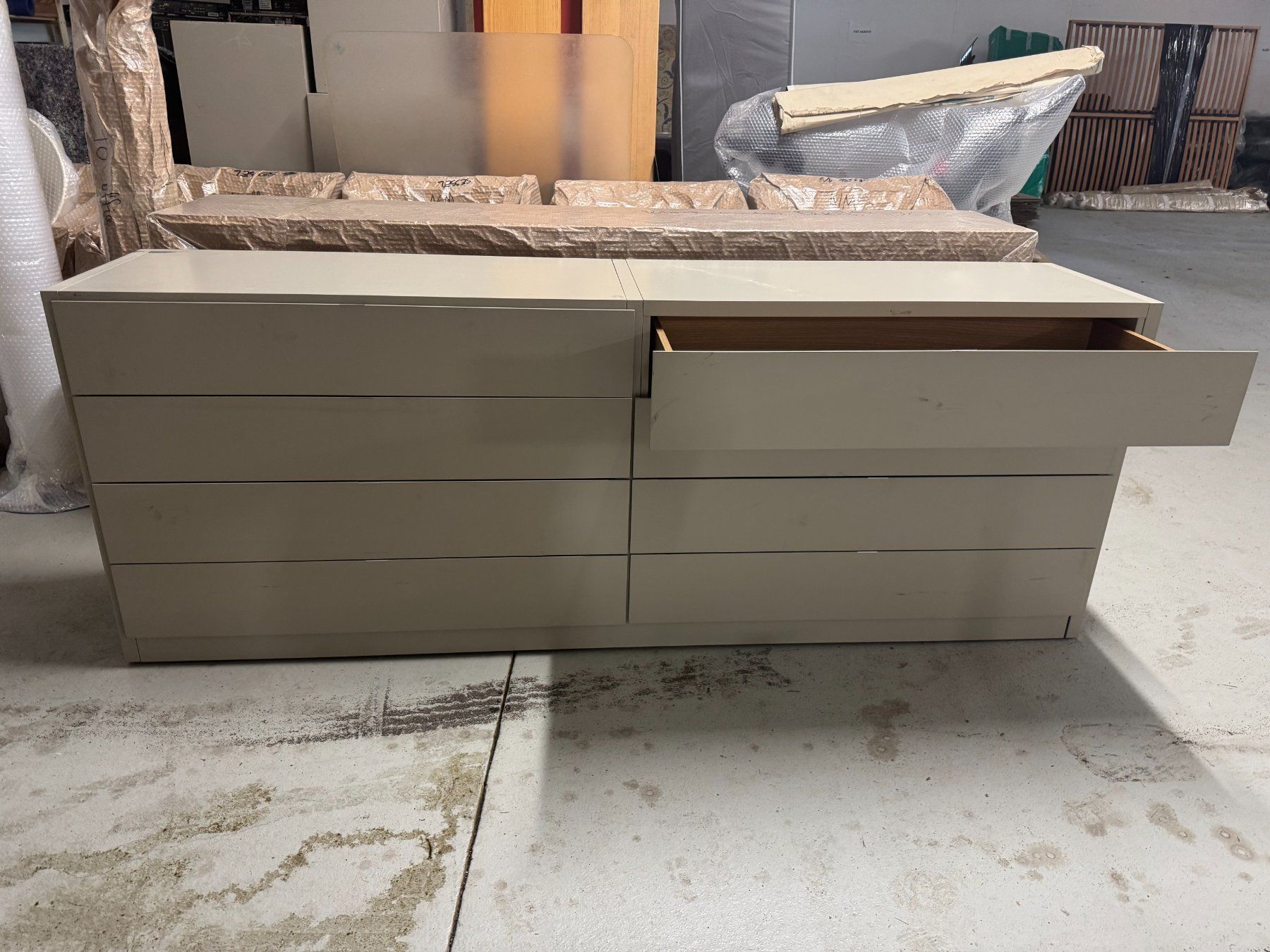 Cassettiere: Commode / Sideboard with Marble Top – Usato da Luzern venduto da Antiquesonline 2