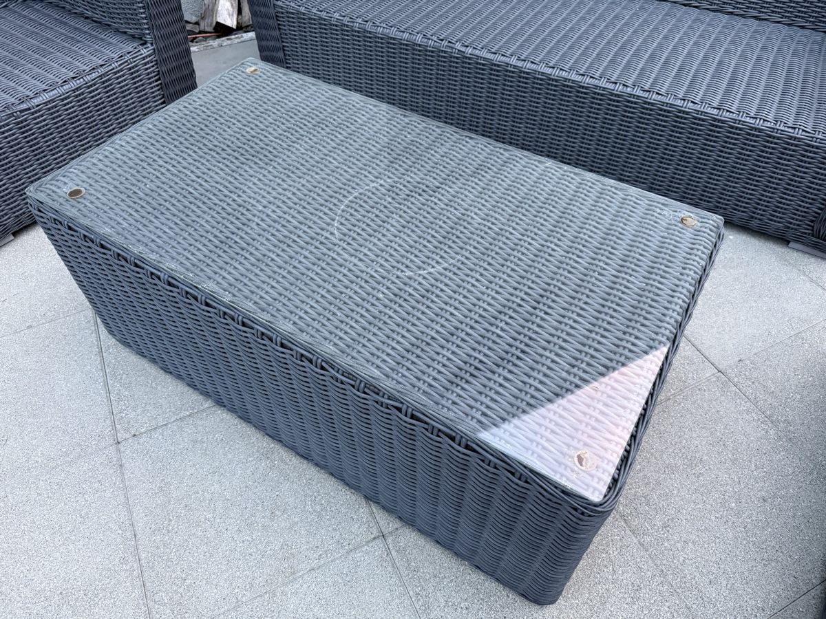 Sofas: Gartenloungemöbel Polyrattan grau 4-teilig gebraucht – D'occasion à Gunzgen par Fra1990 1