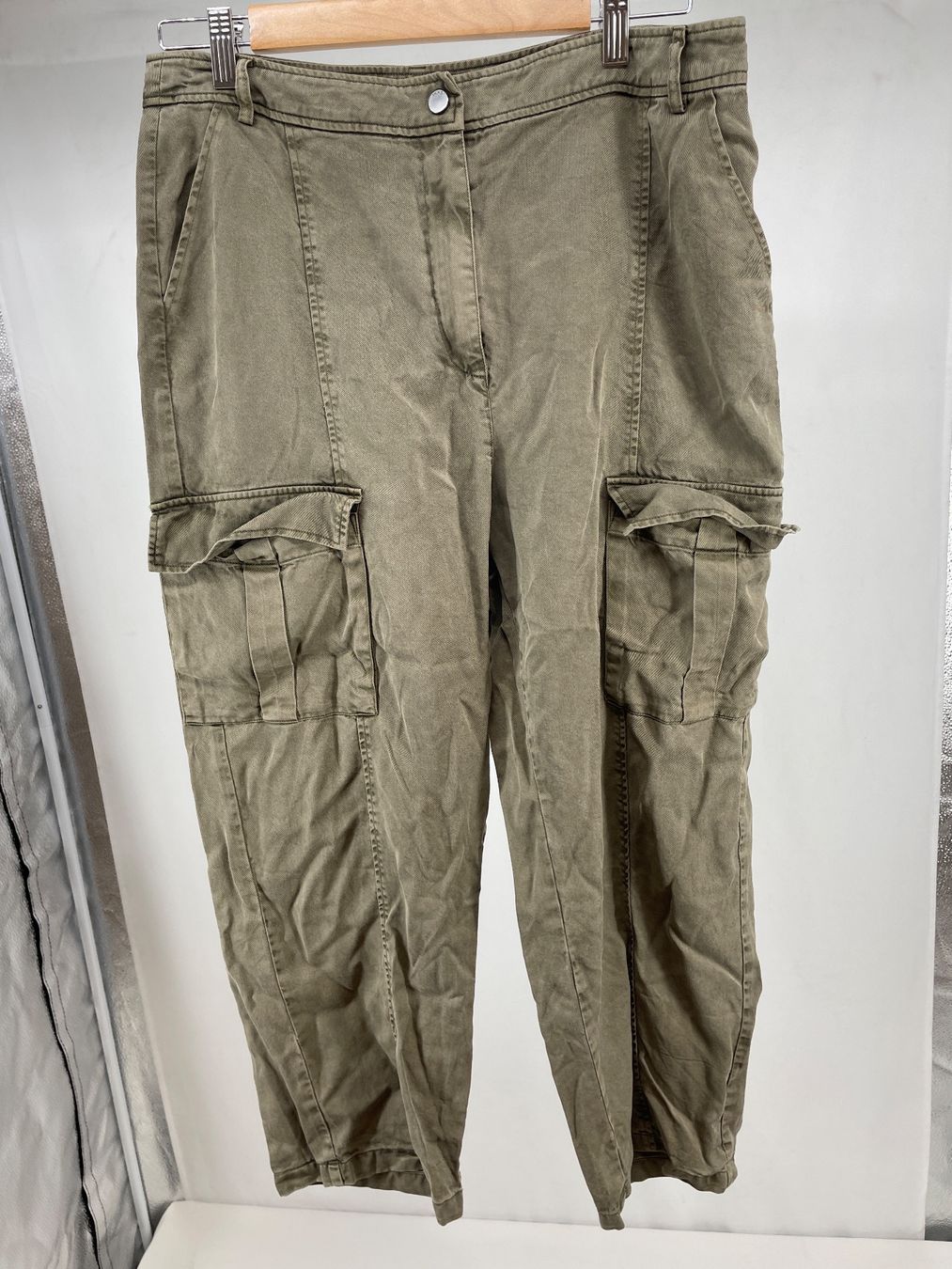 IKKS Pantaloni: IKKS pantalon cargo 42 – Usato da Lausanne venduto da PlusValue_Lausanne