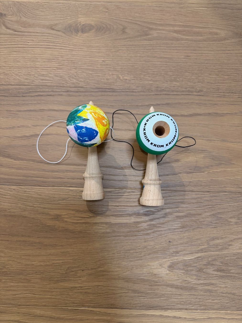 Giochi: Zwei Kendama, Handgemacht- NEU – Usato da Therwil venduto da Sikike