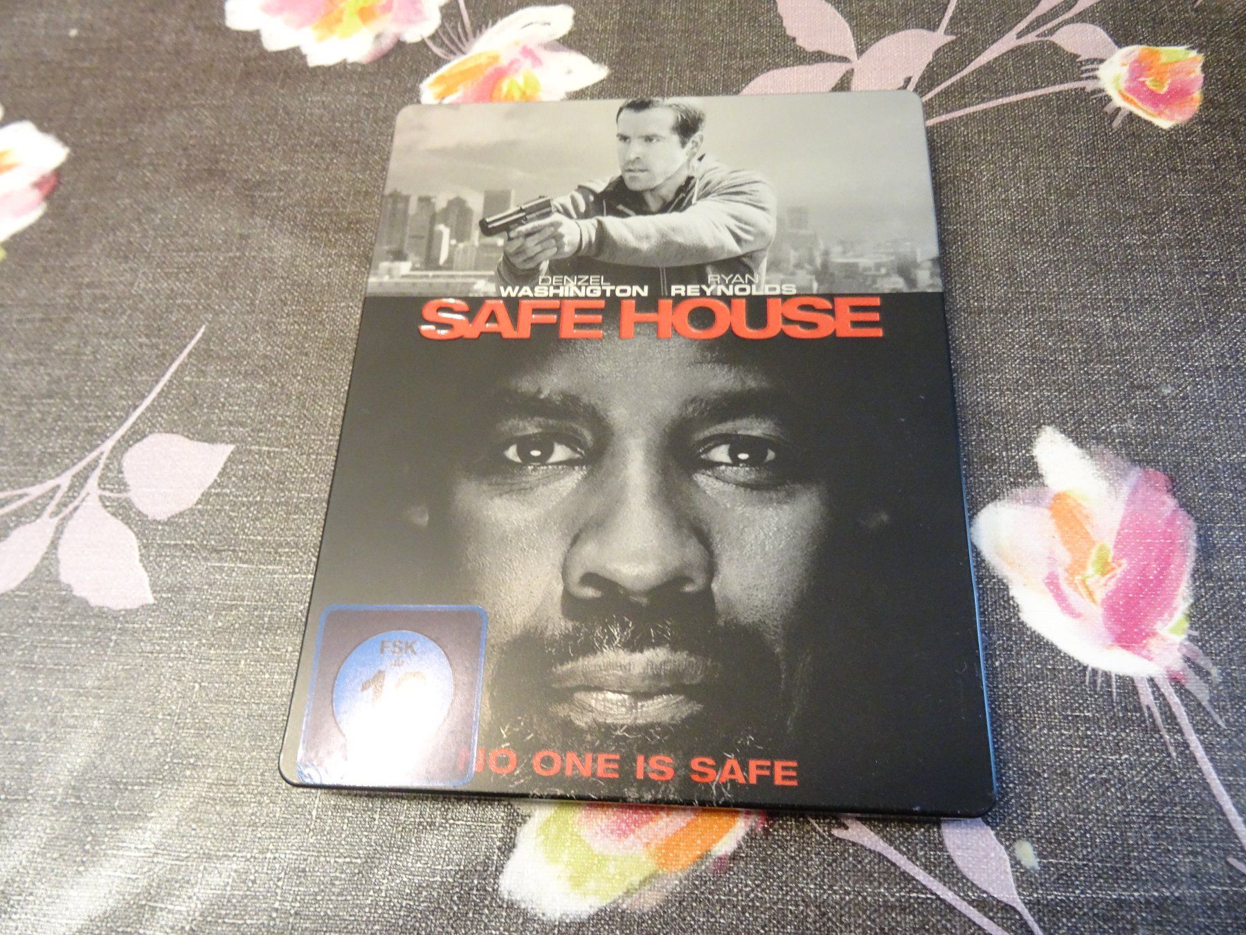 Tutti i DVDs: Safe House STEELBOOK BLU-RAY – Usato da Olten venduto da Disc-Verkauf