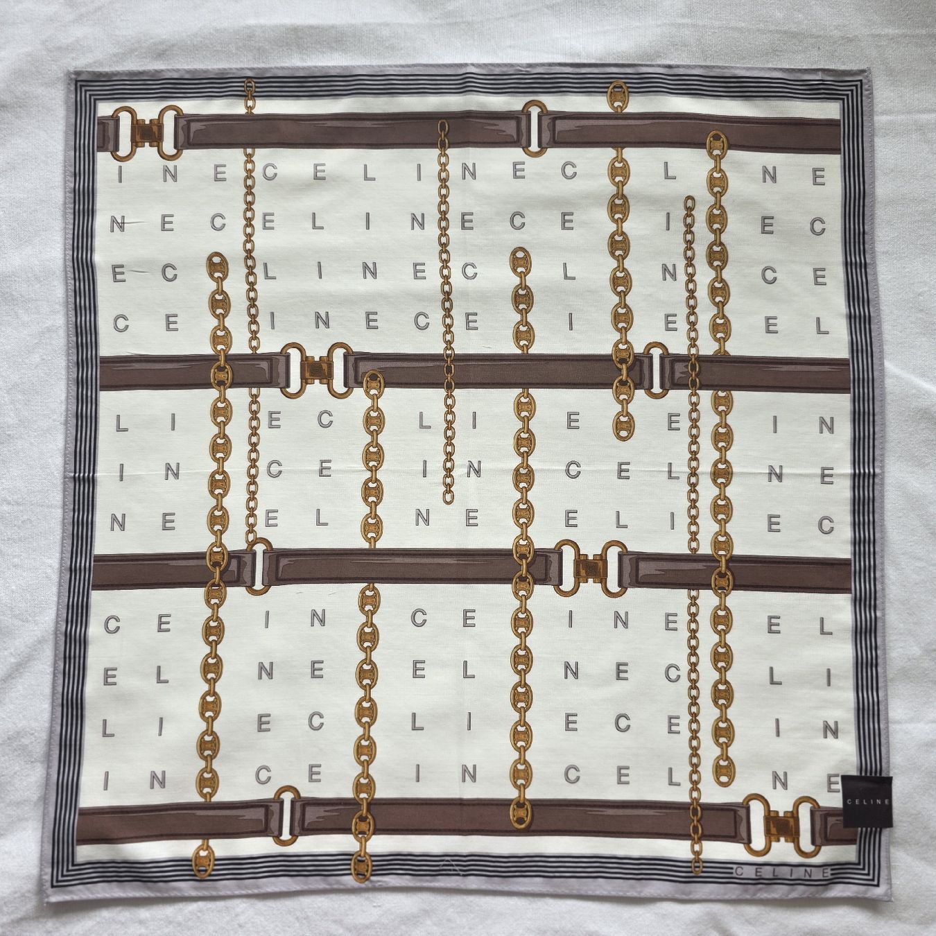 Celine Foulard & Sciarpe: CELINE Baumwolltuch 50x50 cm – Nuovo e nell'imballaggio originale da Zürich venduto da LIMAR 1