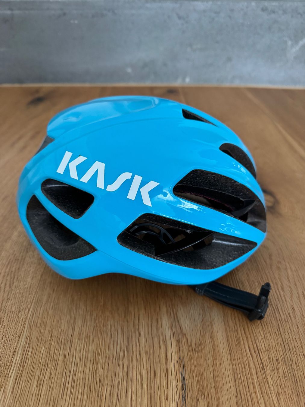 Kask Caschi: Kask Rennvelohelm – Usato da Flüeli-Ranft venduto da Mari_Posa22